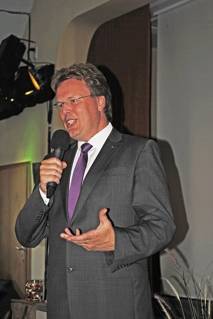 Gratulierte zur Einweihung: Kirchenkreis-Superintendent Christian Berndt