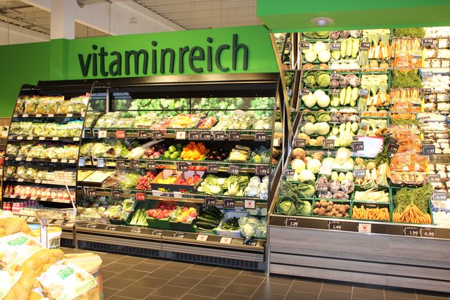 Große Auswahl an Obst und Gemüse