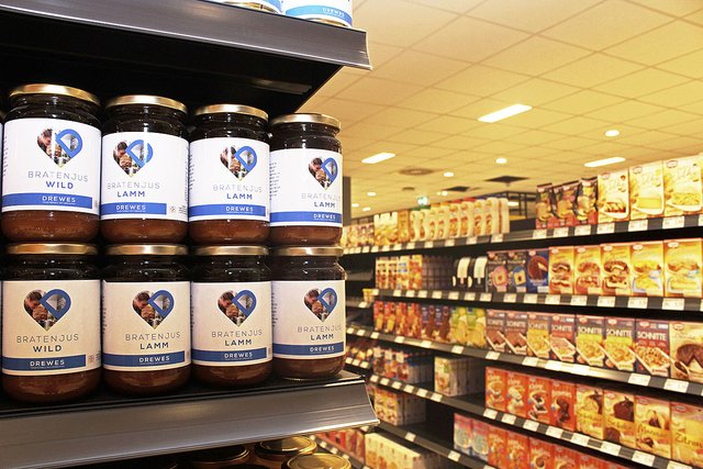 Im E-Center erwartet die Kunden ein riesiges Sortiment mit vielen Eigenmarken-Produkten