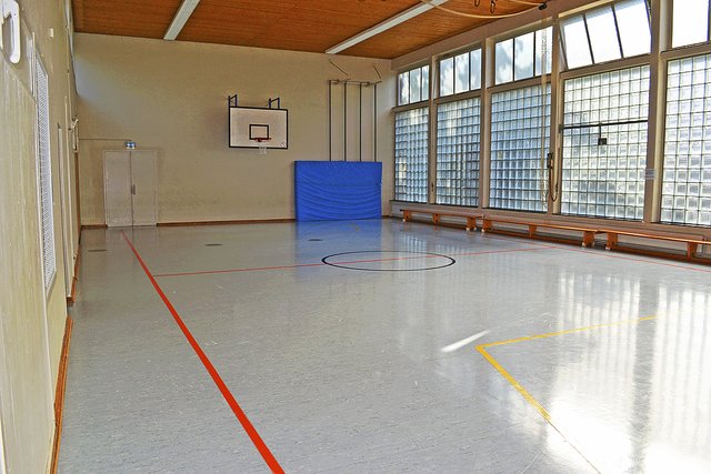 Die Sporthalle der Grundschule Handeloh ist nur 179 Quadratmeter groß   Fotos: bim