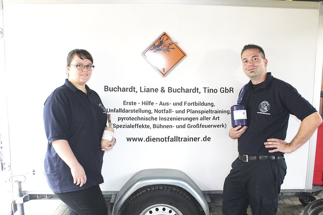 Tino und Liane Buchardt sind 
ausgebildete Pyrotechniker