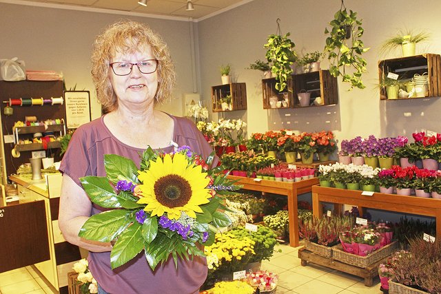Floristin Rosemarie Fritzsch von Blume aktuell hat für jeden Anlass den passenden Strauß
