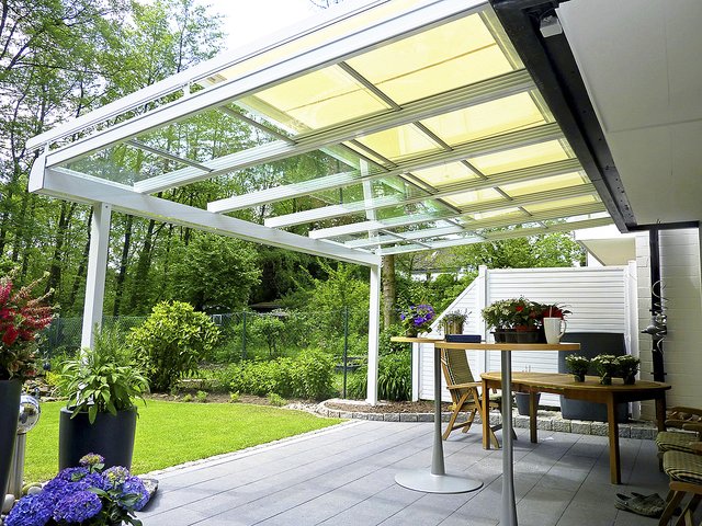 Terrassenüberdachung mit Cabrioeffekt | Foto: Joka