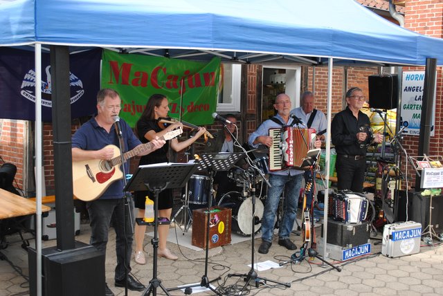 Heizte bei "Eisen-Horni" mit Louisiana-Klängen ein: die Band "MaCajun"