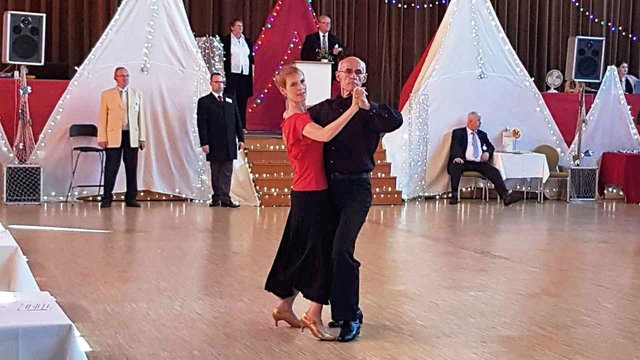 Francisco und Franziska Poveda überzeugten mit guten Leistungen in Heiligenhafen | Foto: Tanzclub Blau-Weiß Auetal /Poveda