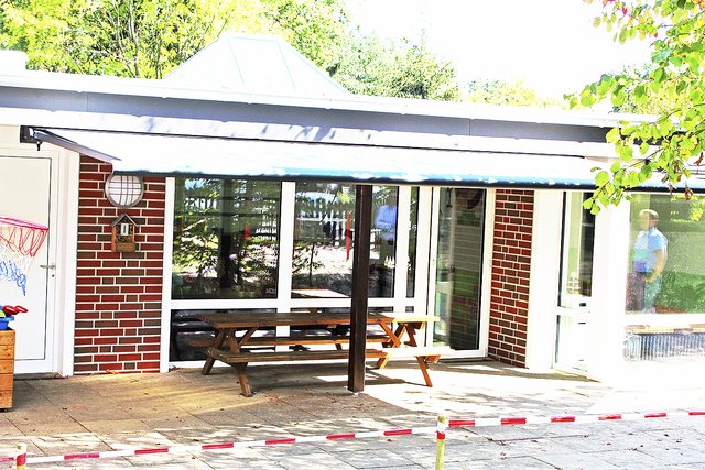 Auch der Sonnenschutz für die Terrasse wurde erneuert