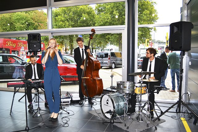 Die Grammophon Jazzband unterhielt zur S+K-Eröffnung