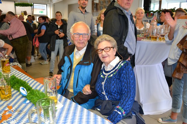 Karin Wolf und Manfred Kuhrmann genossen die Stimmung beim Oktoberfest