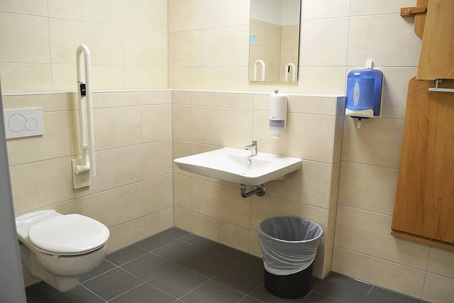 Eine der neuen Toiletten im Haus der Begegnung