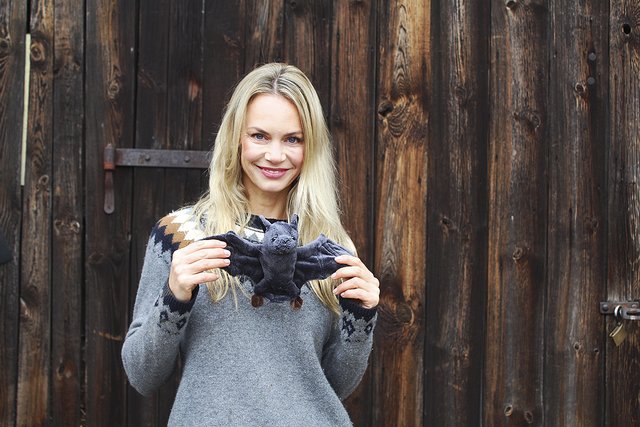 Fledermausbotschafterin Chrissie Korkatis möchte mit Vorurteilen aufräumen