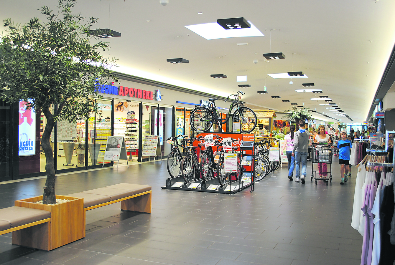 Die Marktkauf-Mall bietet wetterunabhängiges Einkaufen