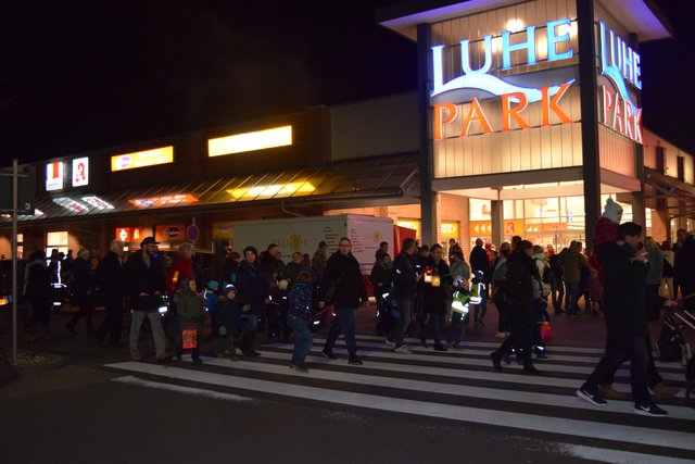 Impressionen: Laternenlauf und Feuerwerk
