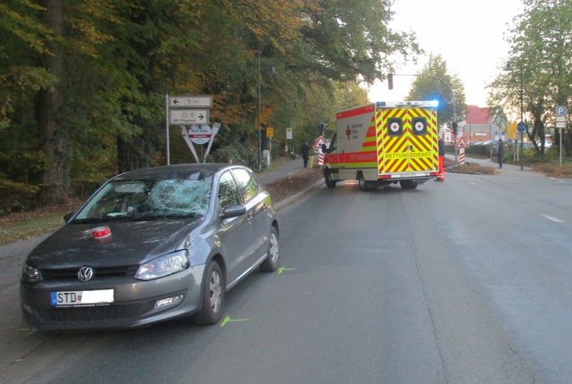 Der Unfallwagen kam erst weiter hinter der Ampel zum Stehen
