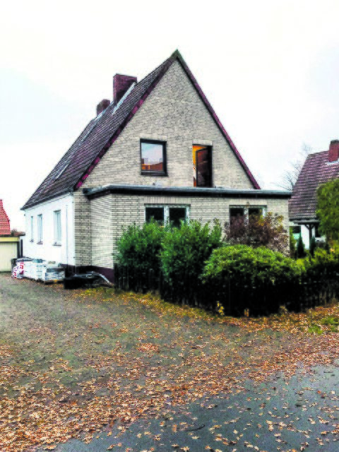 In diesem Haus im Jesteburger Eichenweg hat die Polizei den mutmaßlichen Räuber festgenommen