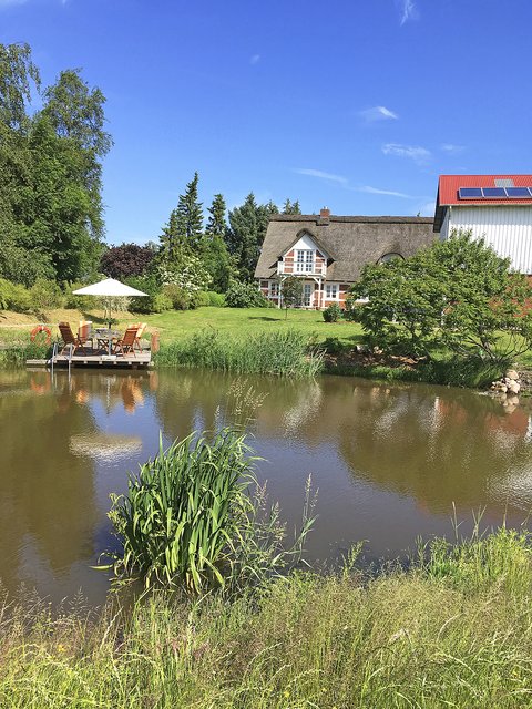 Idyllisch wohnen mit moderner Daten-Technik: Das ist das Ziel des Vermieters dieses Wohnhauses | Foto: Wiese privat