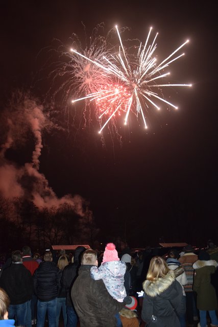 Impressionen: Neujahrsfeuerwerk bei Famila