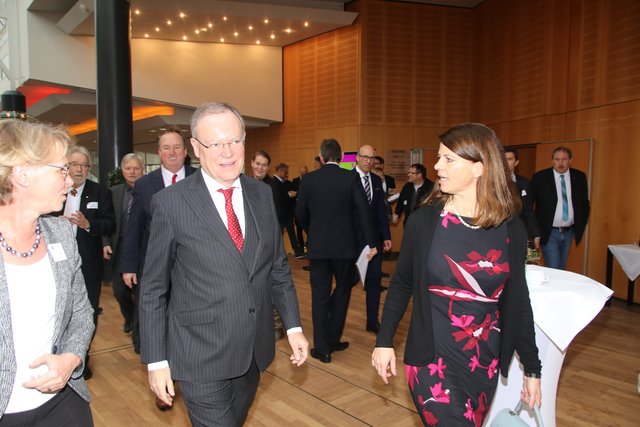 Besuch aus Hannover: Maike Bielfeldt mit Ministerpräsident Stephan Weil
