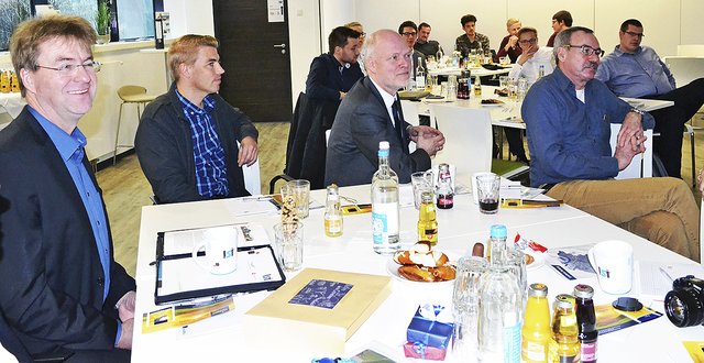 Bei der Vorstellung der Konzepte (v. li.): WLH-Geschäftsführer Jens Wrede sowie Stephan Lau, Stefan Niemöller und Thomas Söller von der Stadt Buchholz