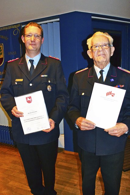 Die Geehrten Bastian Schramm (li.) und Heinrich Behr
