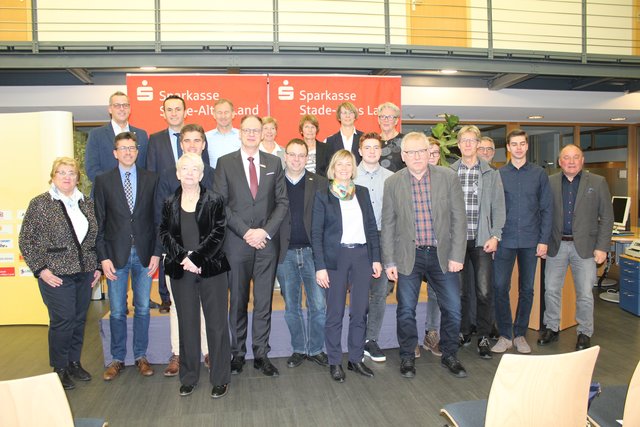 Alle Sportler und Laudatoren verbrachten einen schönen Abend in der Sparkassenfiliale am Pferdemarkt