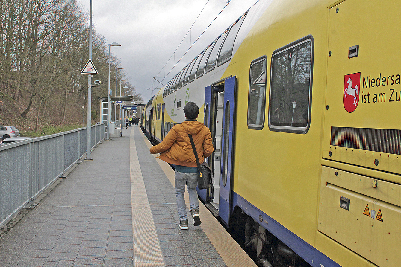 Wer seinen Anschlusszug bei der Bahn erreichen möchte, muss sich oftmals sehr beeilen Foto:jab
