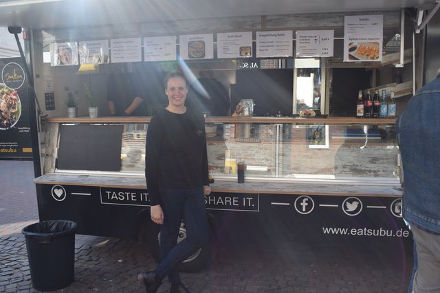 Ines Lempfert vom "Subu Sushi Burrito Food Truck"