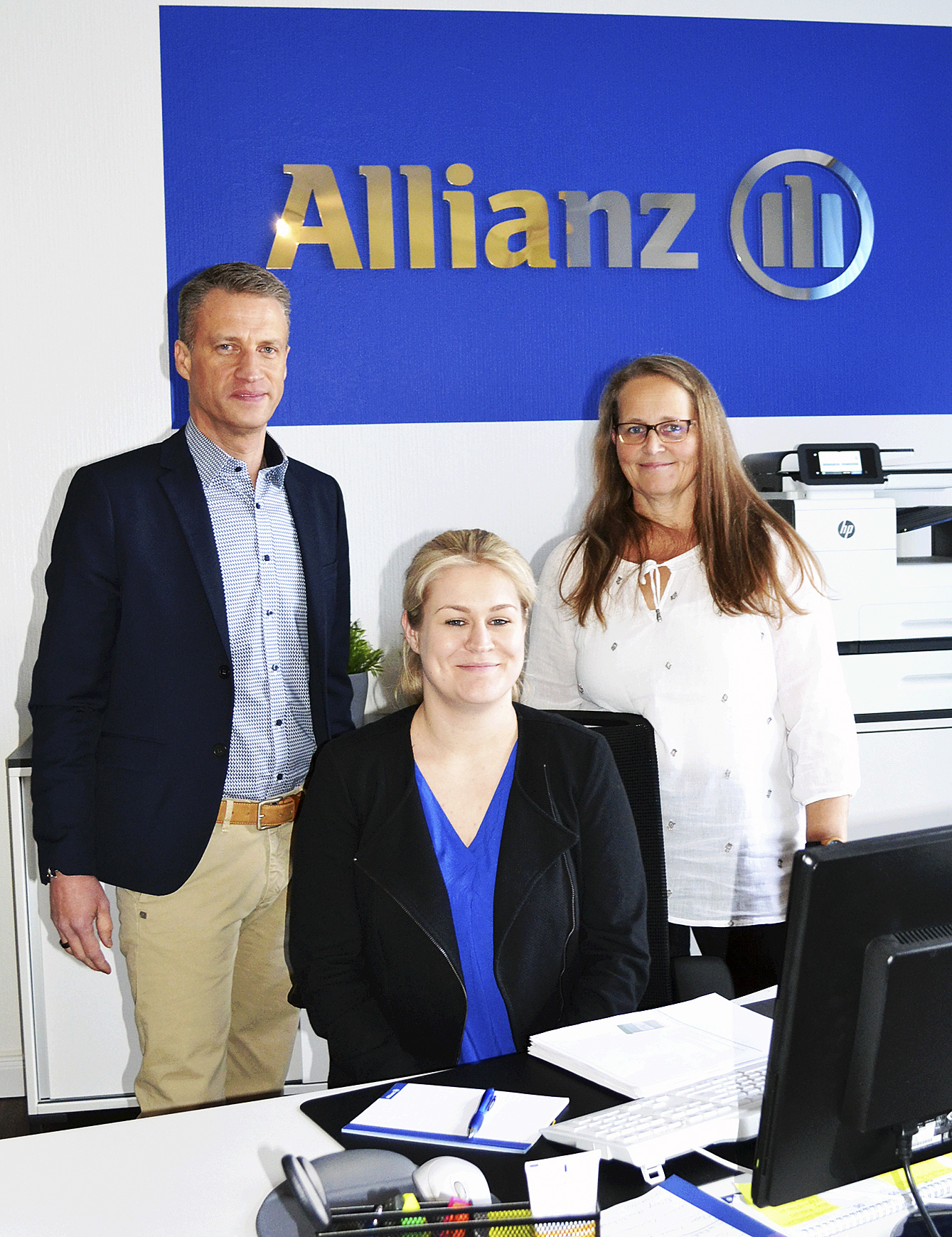 Jacqueline Exner (Mi.) mit ihrem Team: Bürokraft Martina Hess und Kundenbetreuer Florian Nickolaus