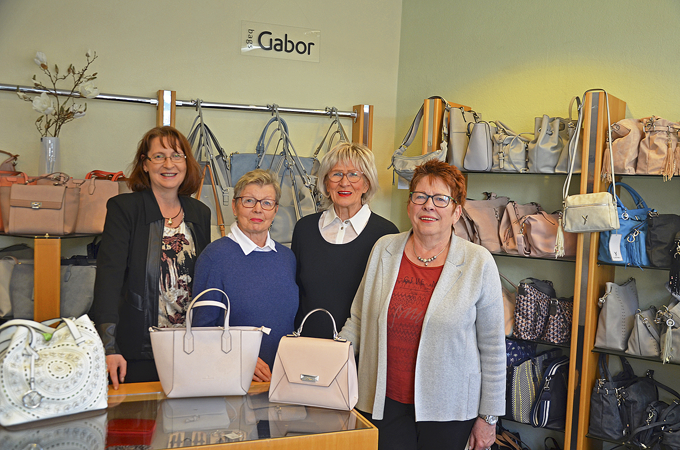 Das Team von Leder Antons (v.li.): Anja Heinzel-Röhrs, Christa Meyer, Inhaberin Renate Antons und Anne Sablatnig