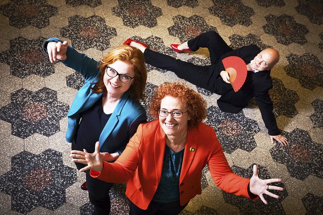 Das "Hedwig-Dohm-Trio" unterhält mit Lesung und Kabarett