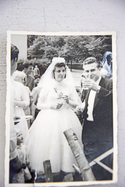 Gisela und Wolfgang Leinhoß auf ihrer Hochzeit im Mai 1959 in Hamburg-Wilhelmsburg