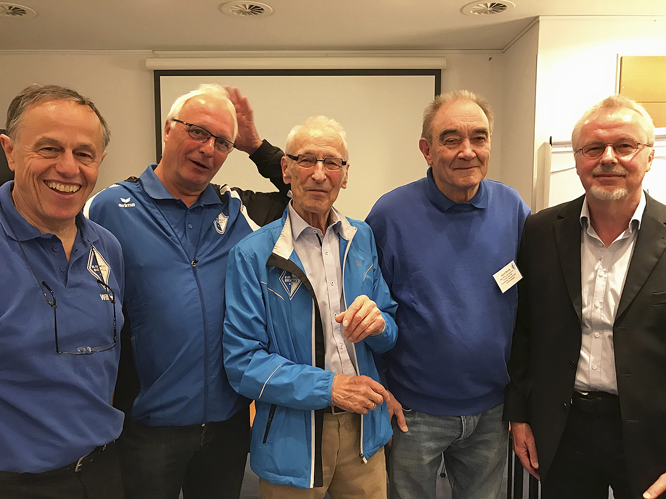 Ein Teil des Vorstandsteams: (v. li.) Wilfried Geiger, Dr. Hans-Hermann Damlos, Vorsitzender Arno Reglitzky, Gert Berk und Beirat Thomas van Gunst