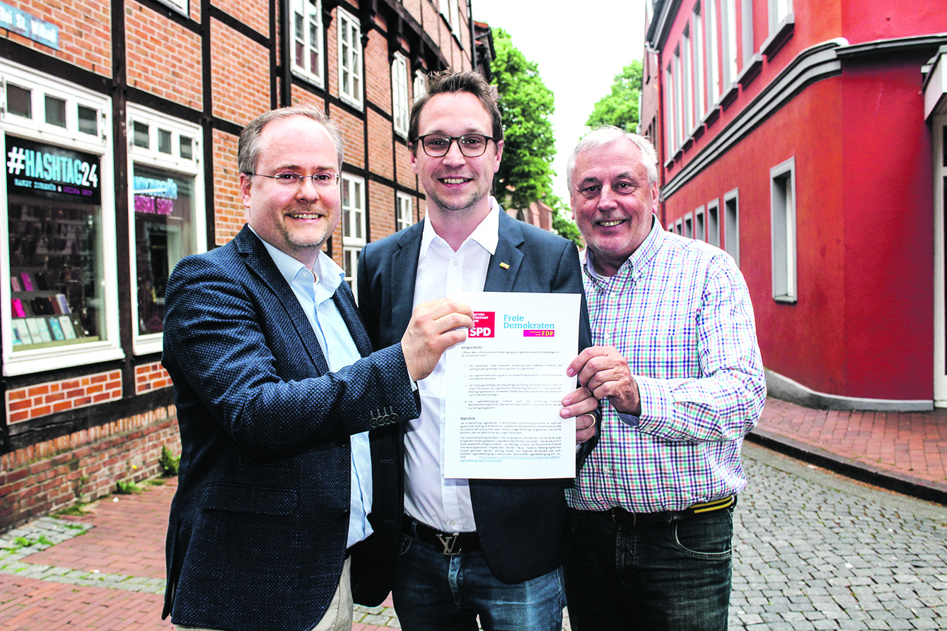 Wollen mit ihrem Antrag die Jugend ins Rathaus holen: Oliver Kellmer (v. li.), Enrico Bergmann und Wolfgang Ehlers