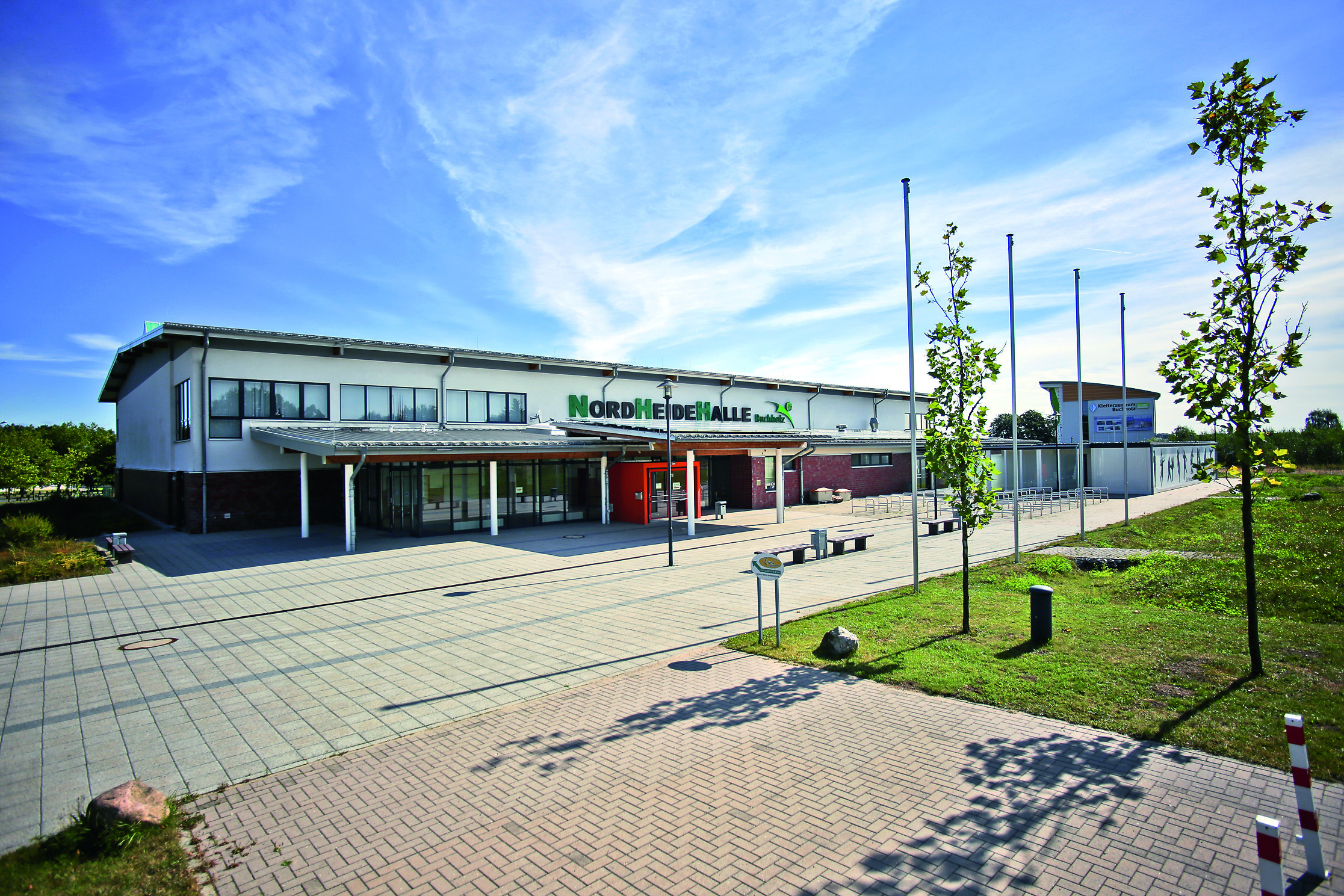 Im linken Teil der Nordheidehalle ist die Extra-Kunstturnhalle integriert