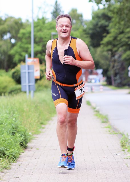 Der Feuerwehrmann aus Wulfsen, Lars Beecken (TSV Aueta), belegte Platz 37 auf der Sprintdistanz | Foto: TSV Auetal