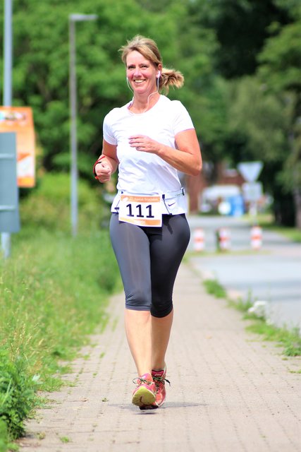 Die Läuferin hat die Startnummer 111 ergattert | Foto: TSV