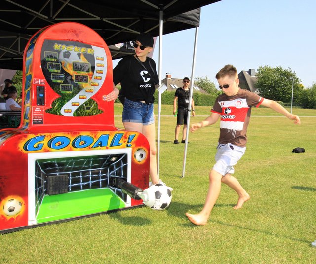 Die Kinder hatten Spass am Kicker-Automat