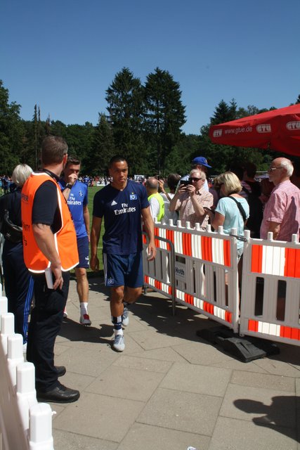 Gang in die Kabine: Bobby Wood ... | Foto: os