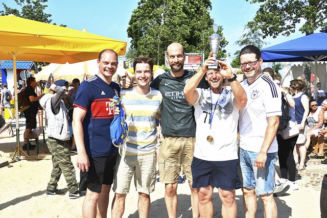 Die Sieger: die Ballsportgruppe Ü30 vom BSV 
