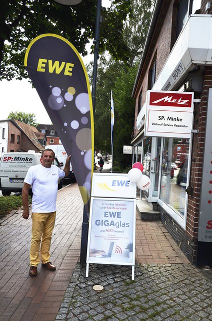 Die Firma SP: Minke ist Vertragspartner der EWE, die 
momentan die Glasfaserkabel in Jesteburg verlegt  | Foto: Axel-Holger Haase