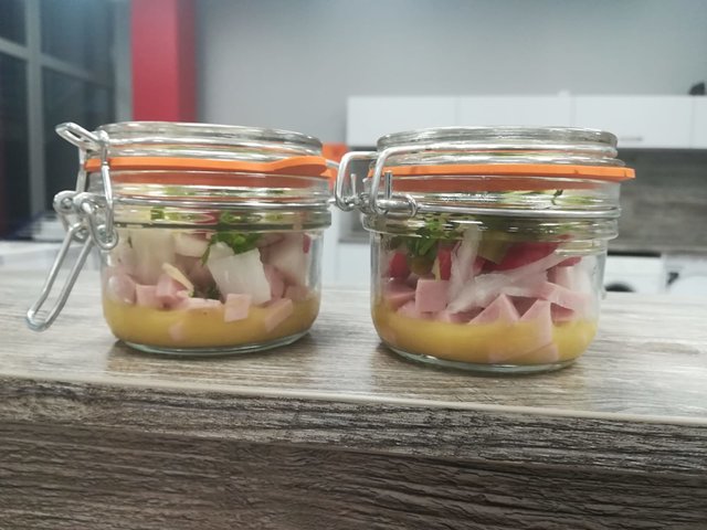 Kochen im Glas war ein beliebtes Kursangebot der Landfrauen  | Foto: Landfrauen Großenwörden