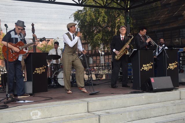 "Swingten" den Stadtpark: Bun-Jon&amp;The Big Jive