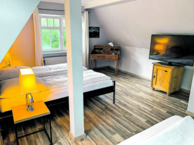 Modern und sehr gemütlich sind die Zimmer des "Grünen Jägers" gestaltet. Insgesamt stehen 14 Zimmer zur Verfügung - zwölf Doppel- und zwei Einzelzimmer