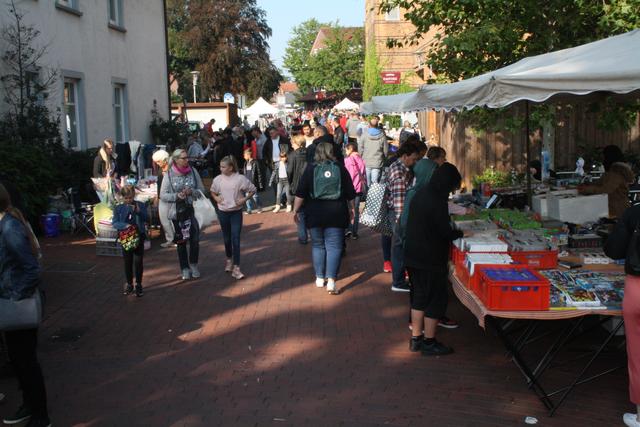 Fester Bestandteil des Stadtfests: der Flohmarkt auf dem Caspers Hoff