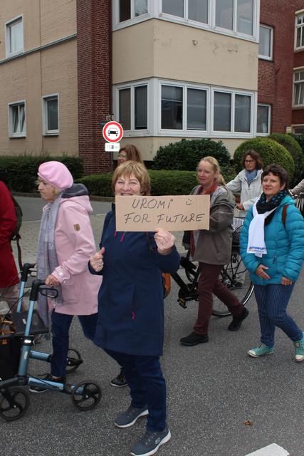 Auch Senioren demonstrierten mit | Foto: thl
