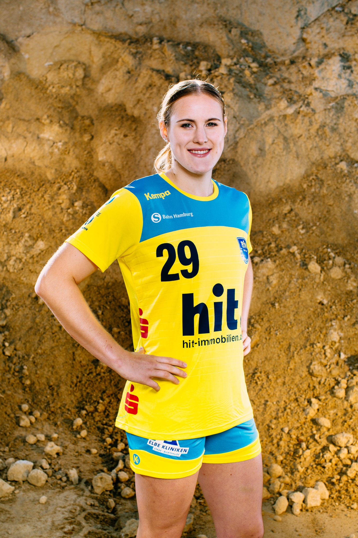 Paulina Golla Gab Ihr BSV Bundesliga Deb t Gegen Ihren Ehemaligen 