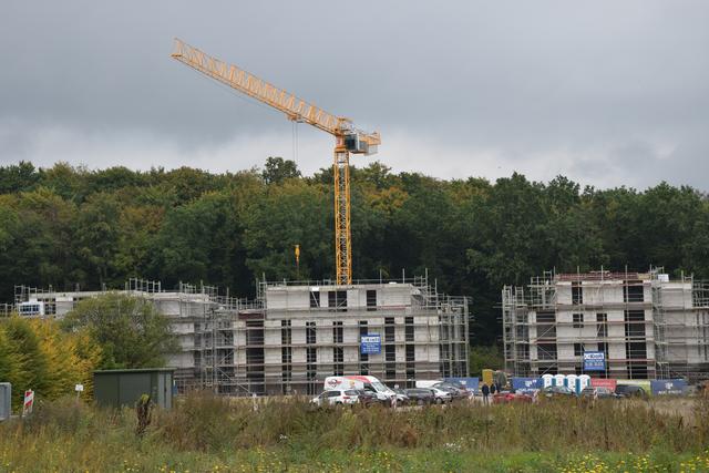 Nach Wohnungen in der Süderelberegion herrscht starke Nachfrage. In Seevetal-Fleestedt entstehen zurzeit am Forst Höpen drei Gebäude mit insgesamt 44 Wohnungen