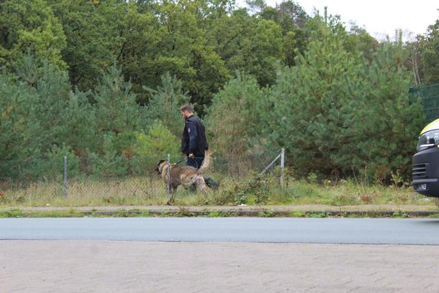 Auch die Diensthundestaffel der Polizei Lüneburg kam zum Einsatz | Foto: Lukas Lege