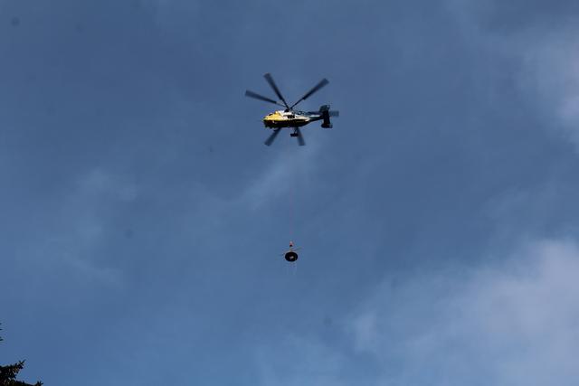 Zu guter Letzt wurde der Funkturm mit einem Deckel versehen