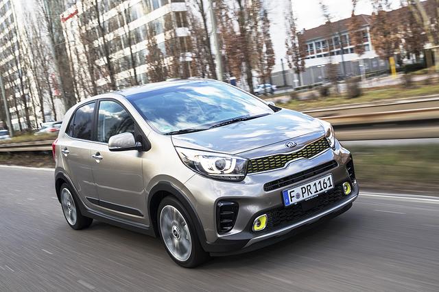 Der Kia Picanto überzeugt durch seine Wendigkeit in der Stadt und auf der Landstraße  | Foto: Kia