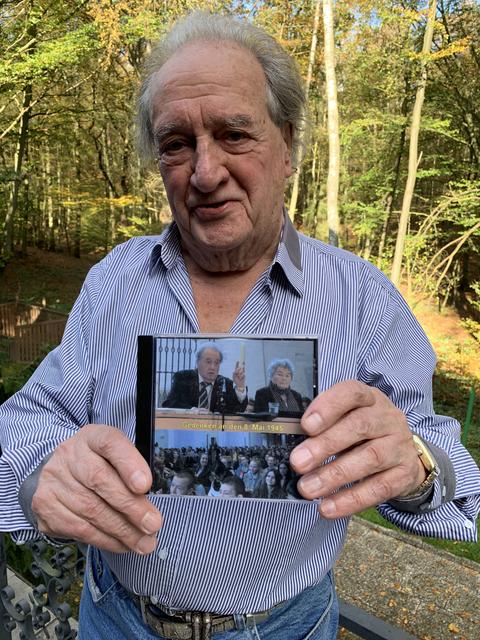 "Ein Leben nach dem Holocaust" lautet der Titel einer Dokumentation von Ivar Buterfas-Frankenthal (Foto). Bendestorfs Ehrenbürger möchte damit vor allem junge Menschen wachrütteln. "Manches heute erinnert mich an die Zeit des Nationalsozialismus", so der 86-Jährige. "Das darf nicht sein."